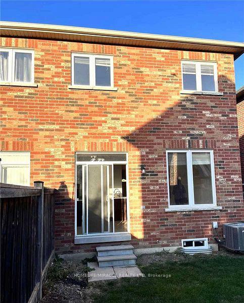 Photo 11 of Unit Upper, 4663 Centretown Way, Mississauga, Hurontario — HOMEH