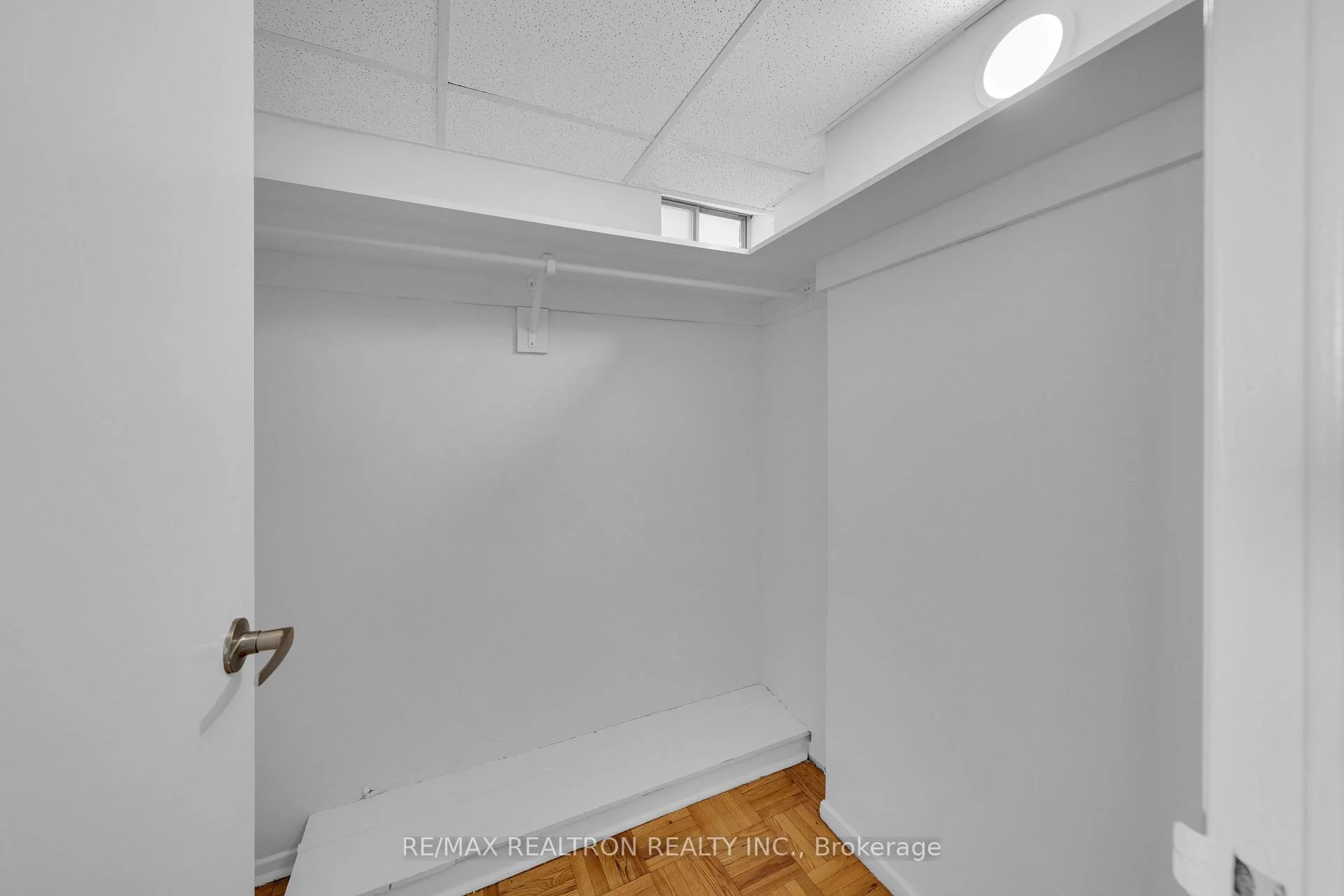 Photo 40 of Unit 706, 9 Deer Park Crescent, Toronto, Yonge-St. Clair — HOMEH