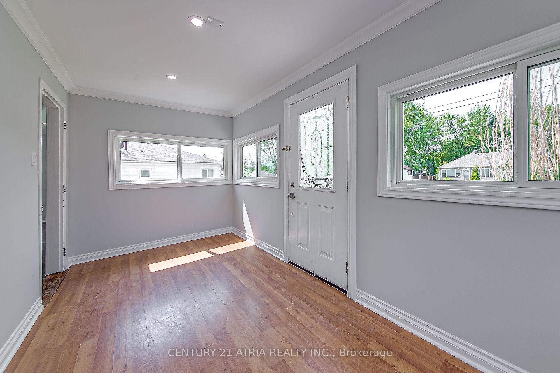 Photo 6 of 904 Maplewood Drive N, Innisfil, Alcona — HOMEH