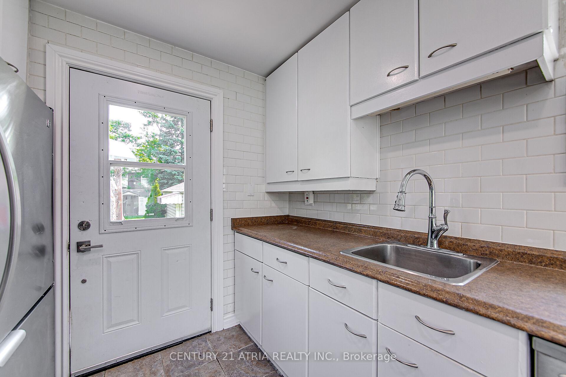 Photo 15 of 904 Maplewood Drive N, Innisfil, Alcona — HOMEH