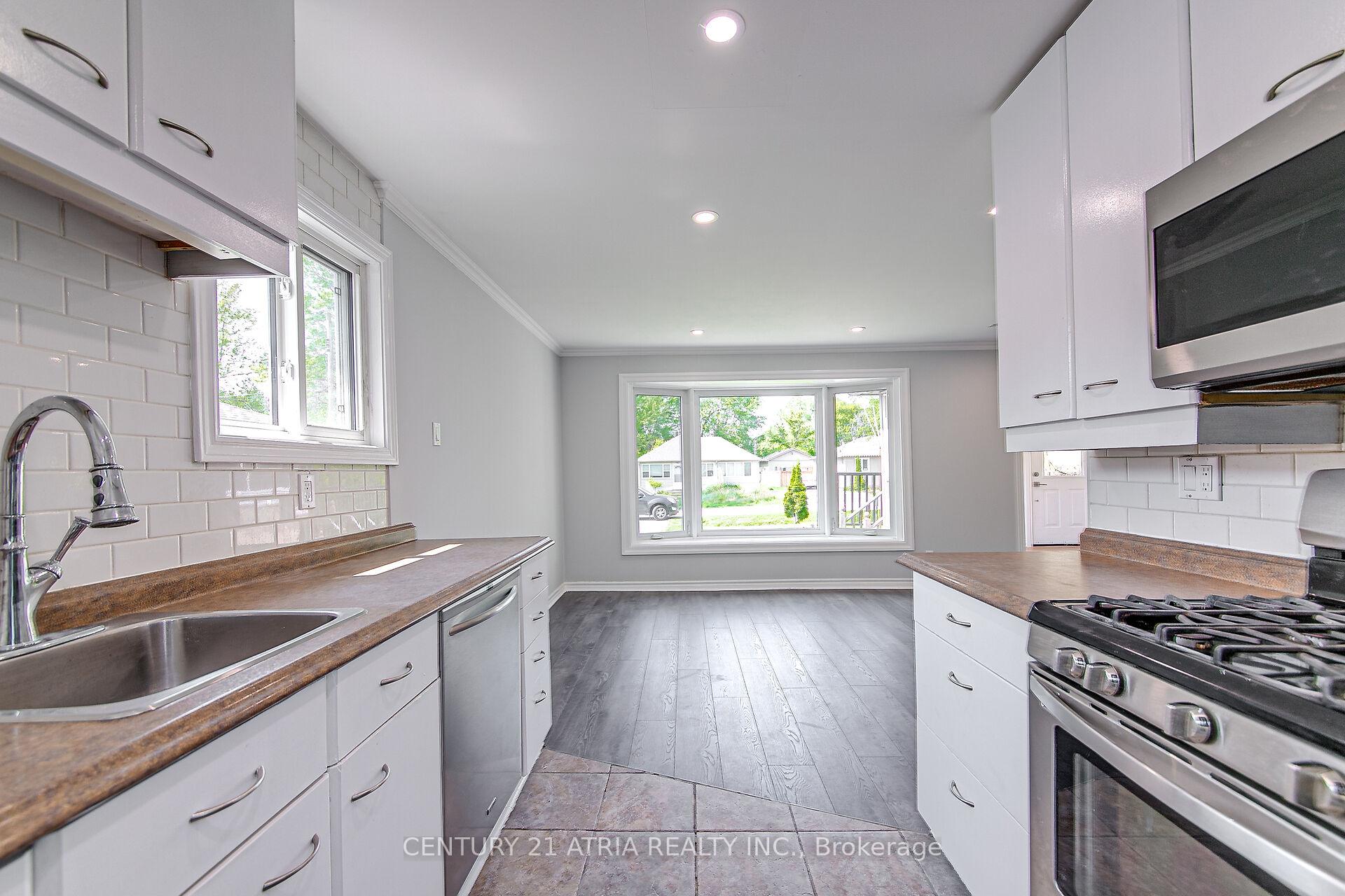 Photo 17 of 904 Maplewood Drive N, Innisfil, Alcona — HOMEH
