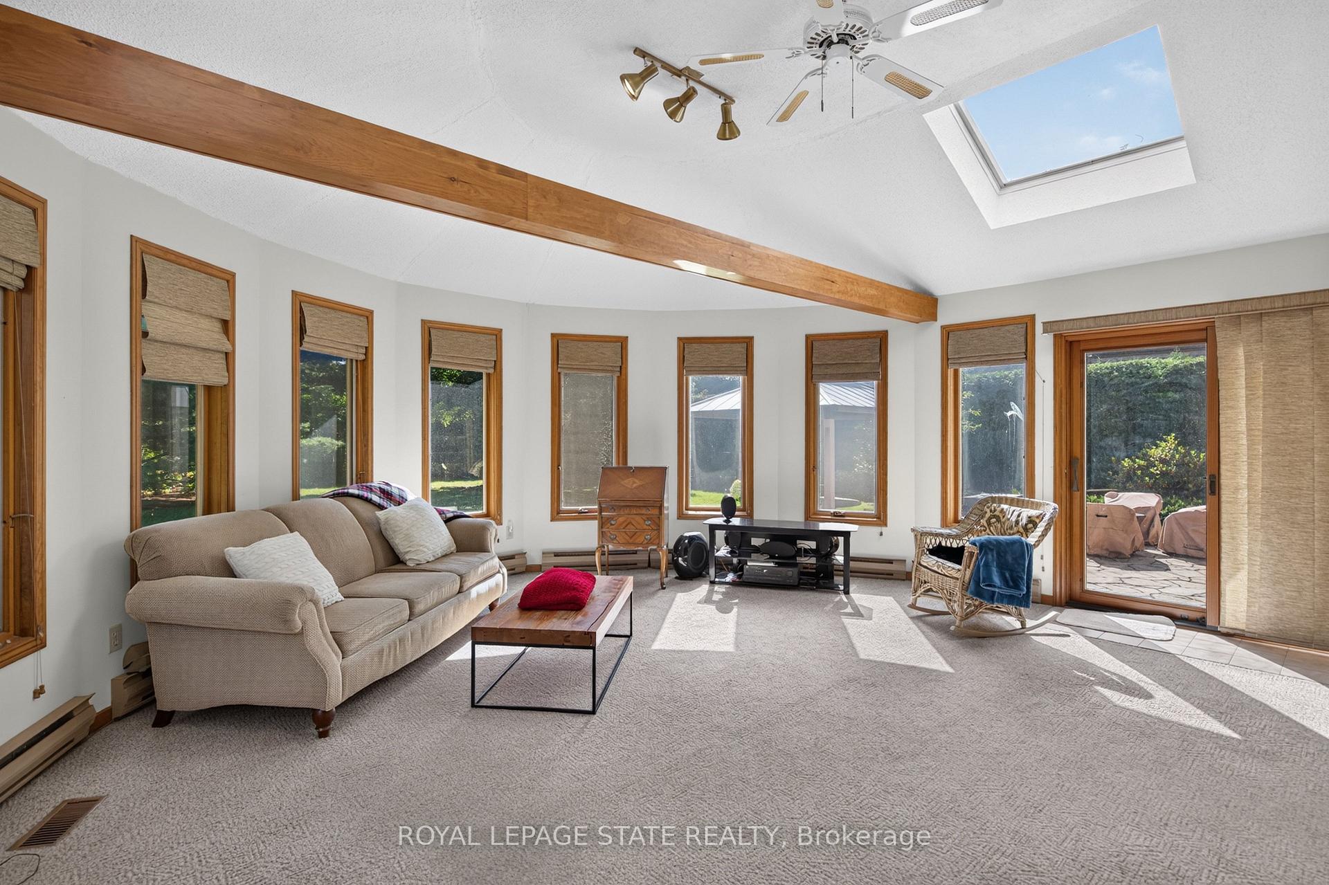 Photo 21 of 109 Rosemary Lane, Hamilton, Ancaster — HOMEH
