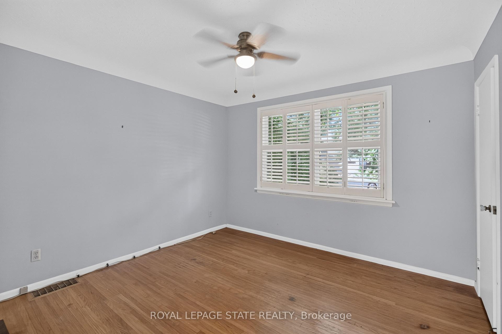 Photo 23 of 109 Rosemary Lane, Hamilton, Ancaster — HOMEH