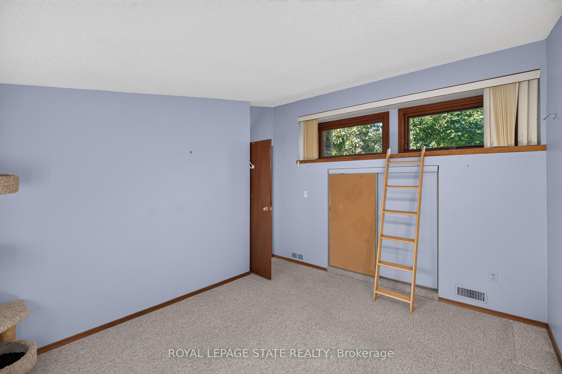 Photo 30 of 109 Rosemary Lane, Hamilton, Ancaster — HOMEH
