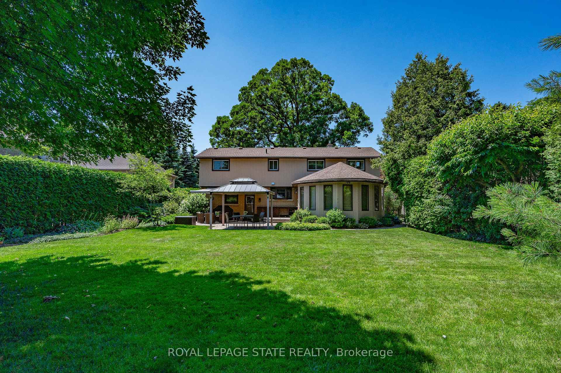 Photo 37 of 109 Rosemary Lane, Hamilton, Ancaster — HOMEH