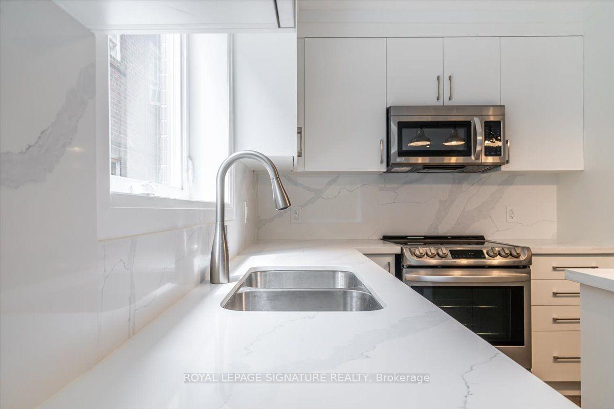 Photo 3 of Unit Main, 182 Millwood Road, Toronto, Mount Pleasant West — HOMEH