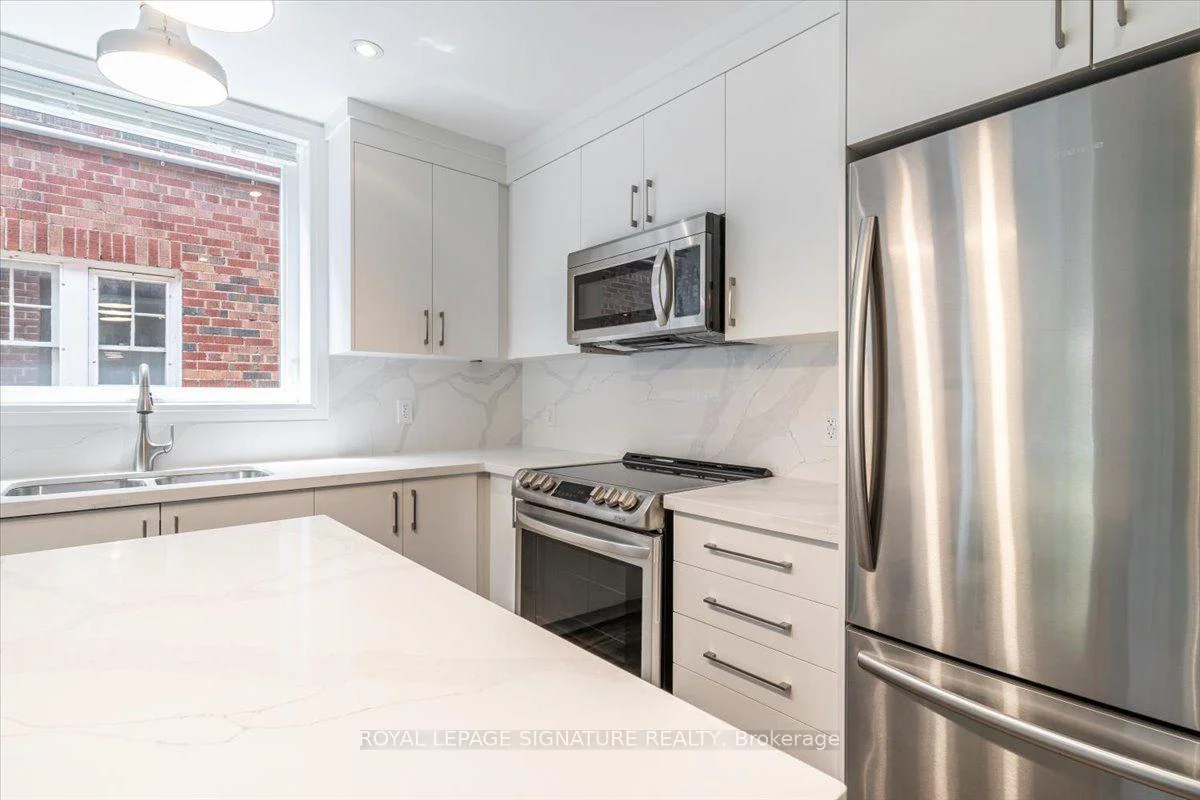 Photo 14 of Unit Main, 182 Millwood Road, Toronto, Mount Pleasant West — HOMEH