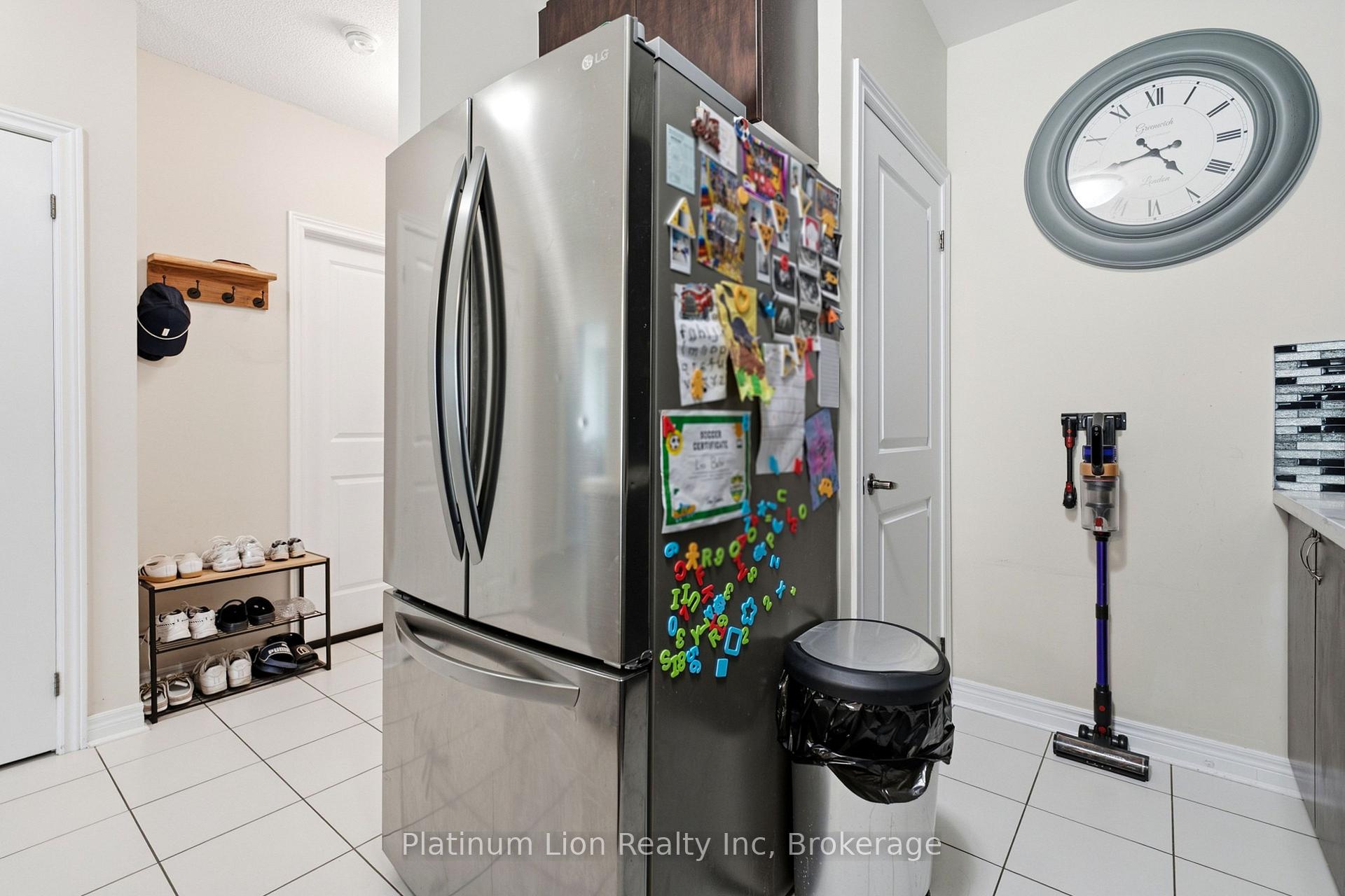 Photo 7 of Unit 203, 7400 Markham Road, Markham, Middlefield — HOMEH