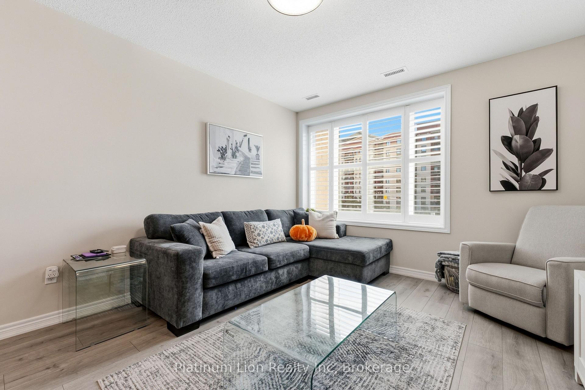 Photo 10 of Unit 203, 7400 Markham Road, Markham, Middlefield — HOMEH