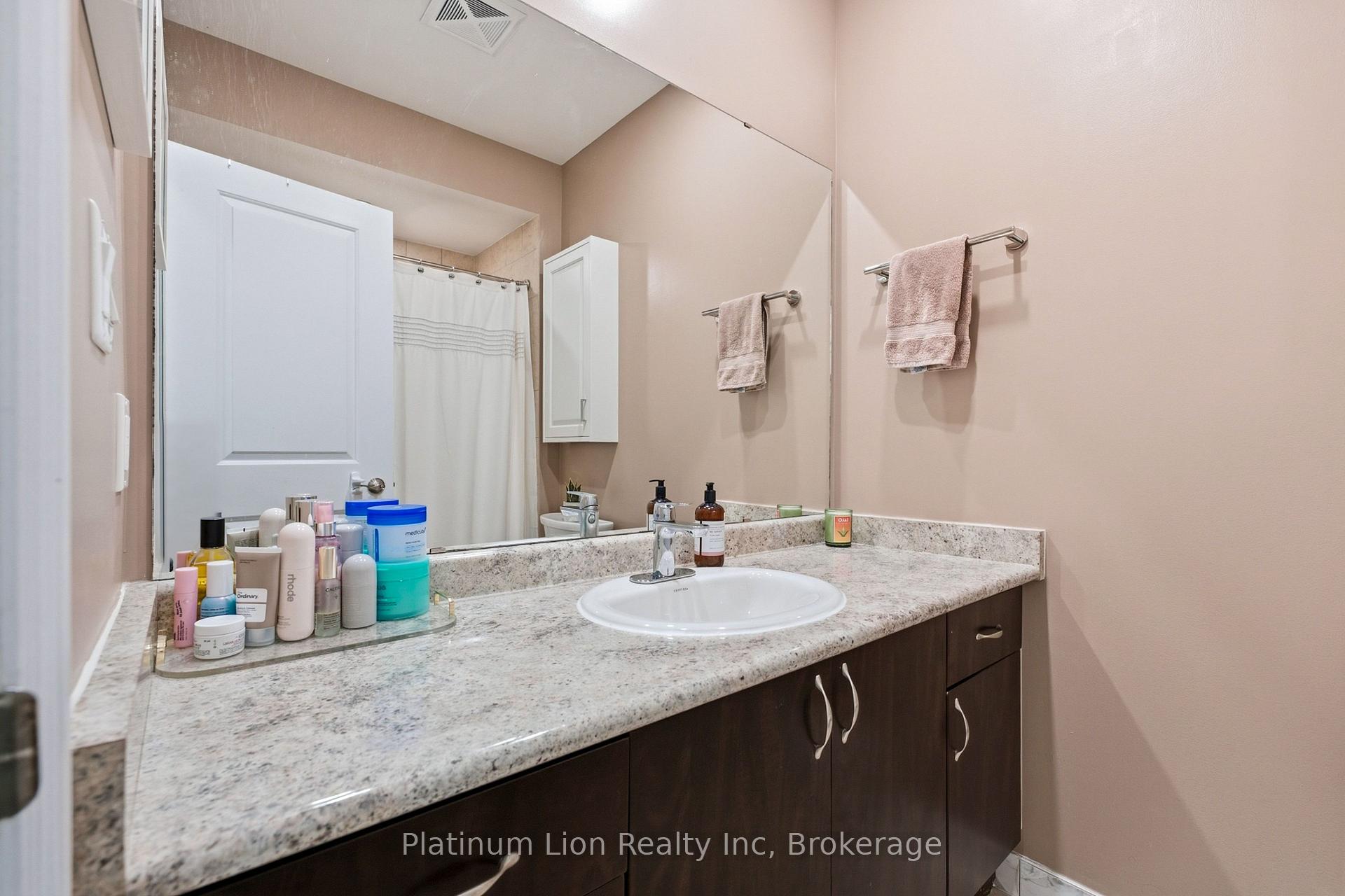 Photo 17 of Unit 203, 7400 Markham Road, Markham, Middlefield — HOMEH