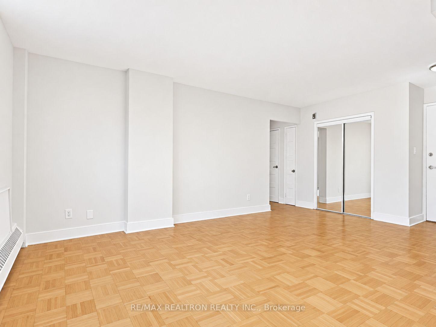 Photo 7 of Unit 302, 490 Eglinton Avenue E, Toronto, Mount Pleasant East — HOMEH