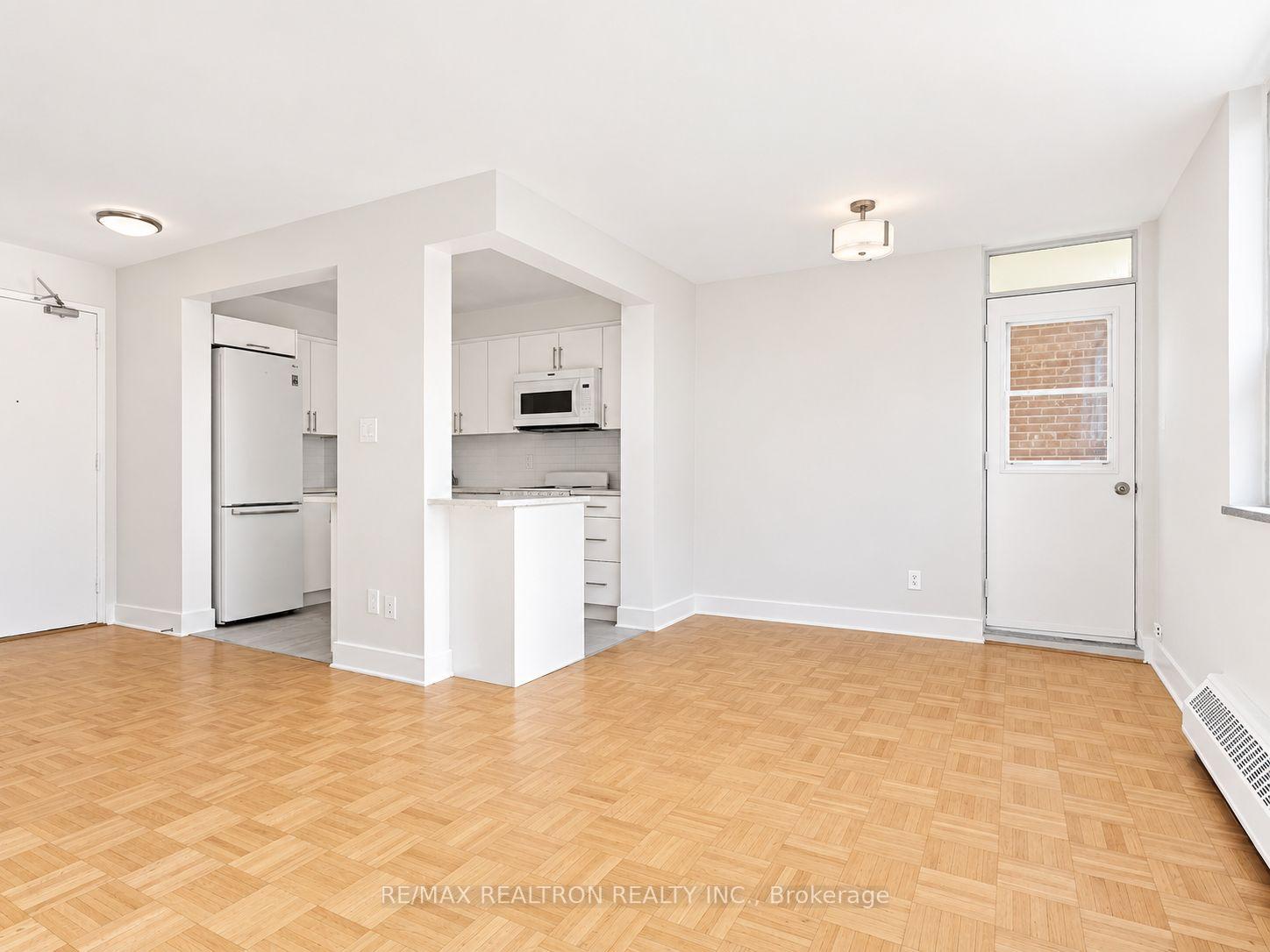 Photo 10 of Unit 302, 490 Eglinton Avenue E, Toronto, Mount Pleasant East — HOMEH