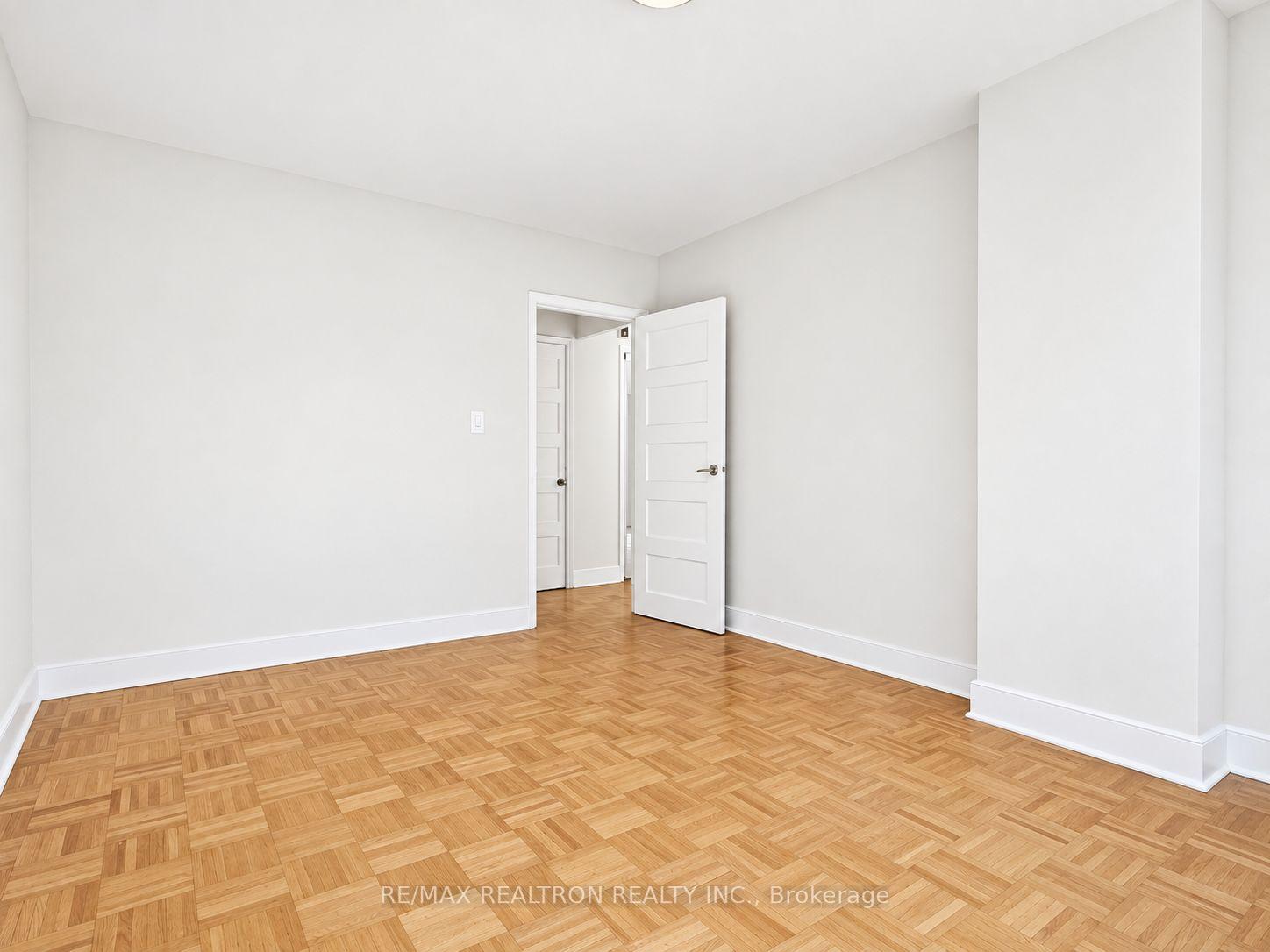 Photo 19 of Unit 302, 490 Eglinton Avenue E, Toronto, Mount Pleasant East — HOMEH