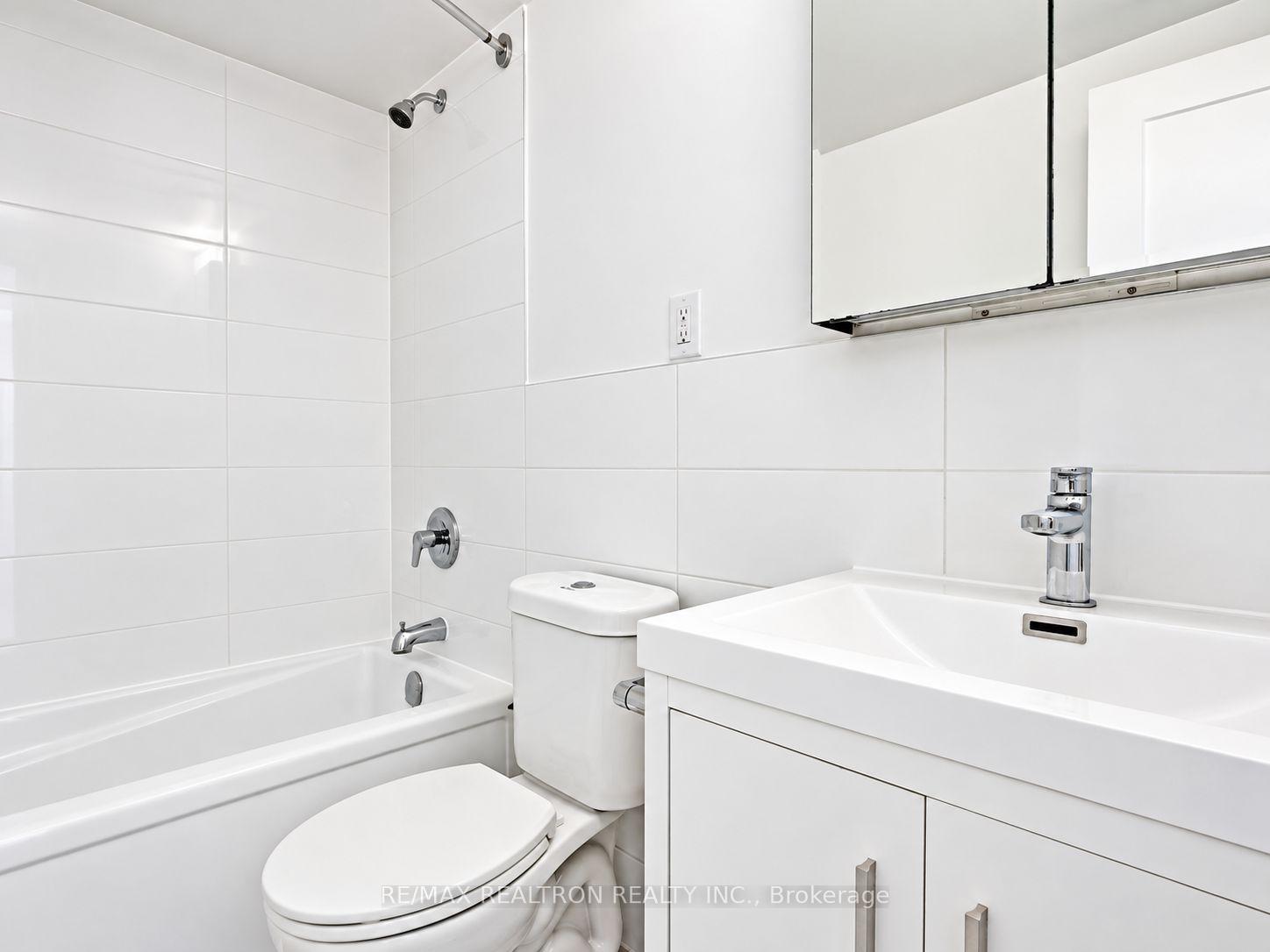 Photo 21 of Unit 302, 490 Eglinton Avenue E, Toronto, Mount Pleasant East — HOMEH