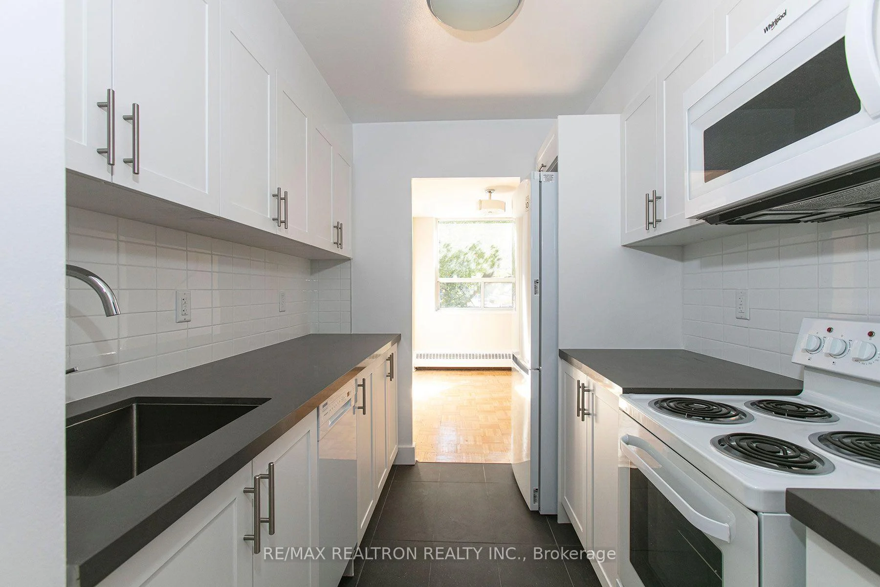 Photo 6 of Unit 302, 490 Eglinton Avenue E, Toronto, Mount Pleasant East — HOMEH