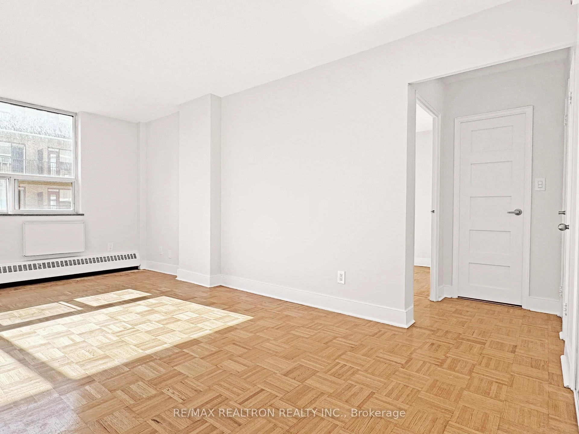 Photo 16 of Unit 302, 490 Eglinton Avenue E, Toronto, Mount Pleasant East — HOMEH