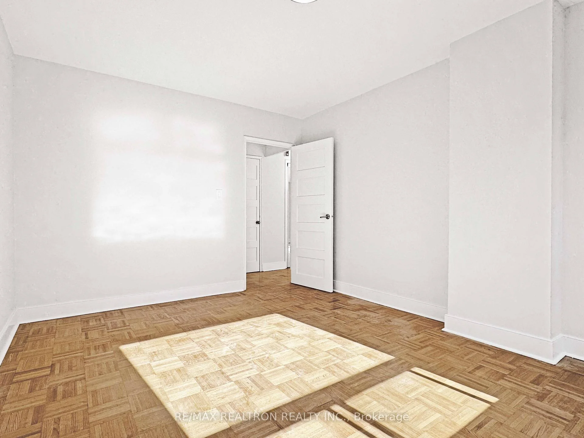 Photo 22 of Unit 302, 490 Eglinton Avenue E, Toronto, Mount Pleasant East — HOMEH
