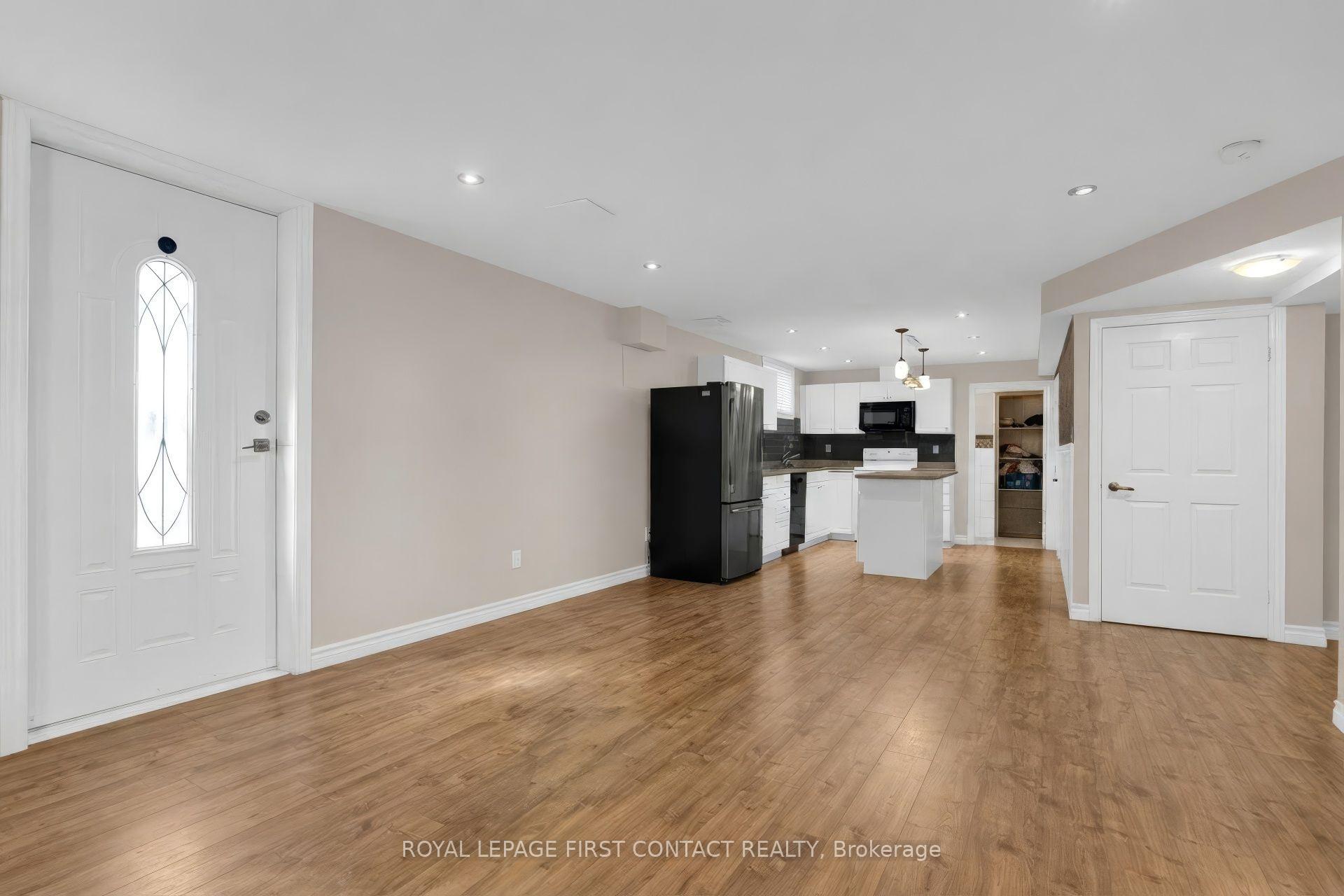 Photo 34 of 43 Vanderpost Crescent, Essa, Thornton — HOMEH