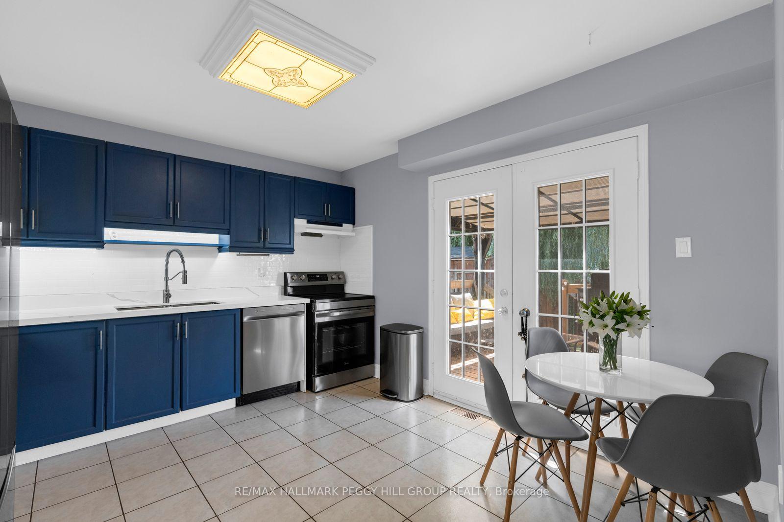 Photo 6 of 14 Copeman Crescent, Barrie, Painswick North — HOMEH