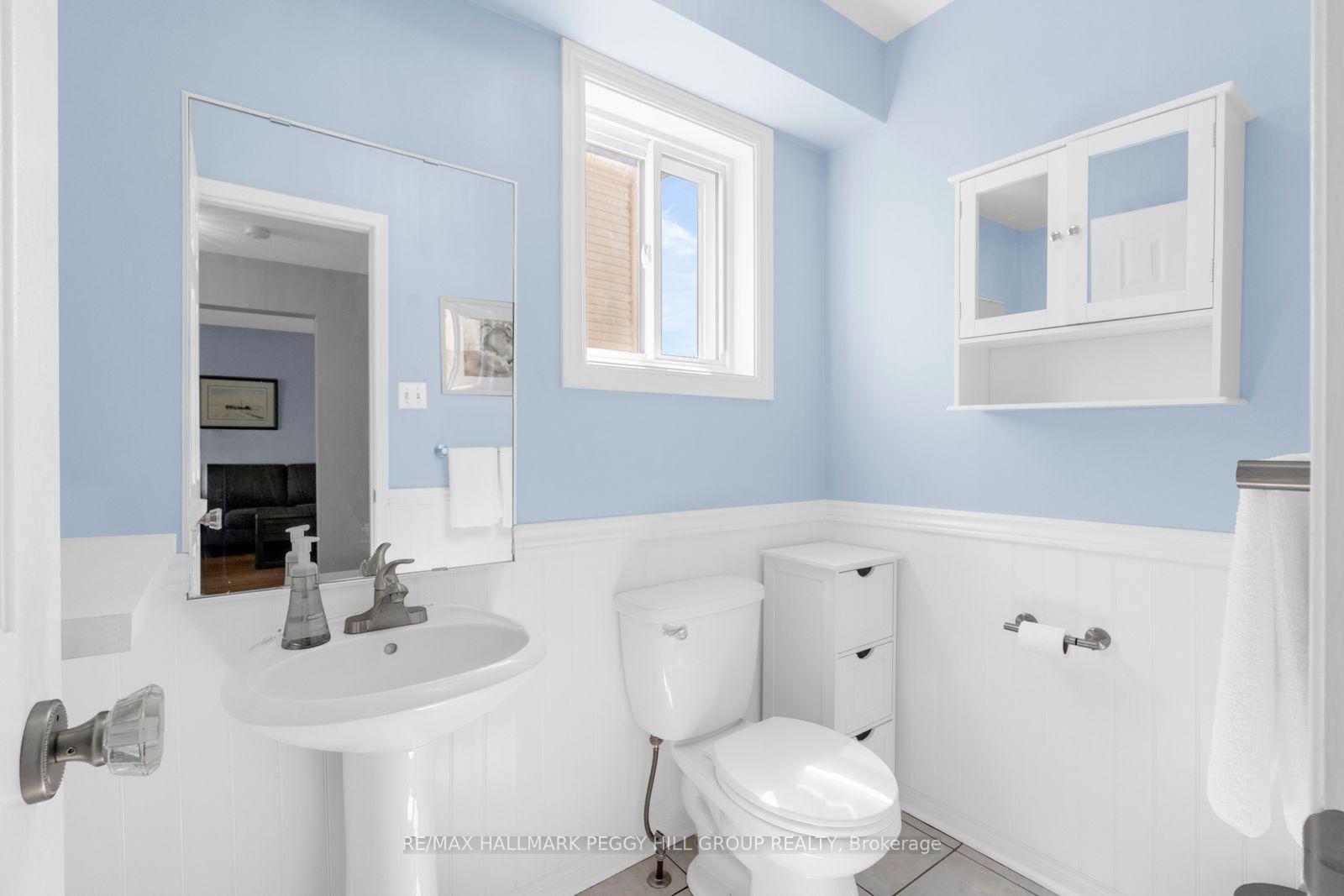 Photo 8 of 14 Copeman Crescent, Barrie, Painswick North — HOMEH
