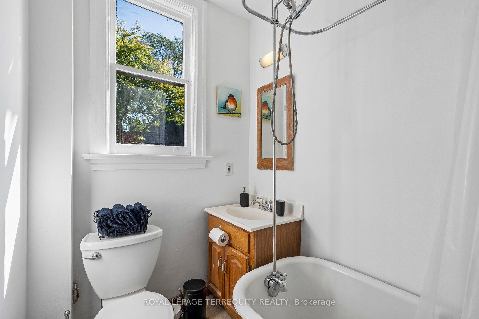 Photo 36 of 2 Wright Avenue, Toronto, Roncesvalles — HOMEH