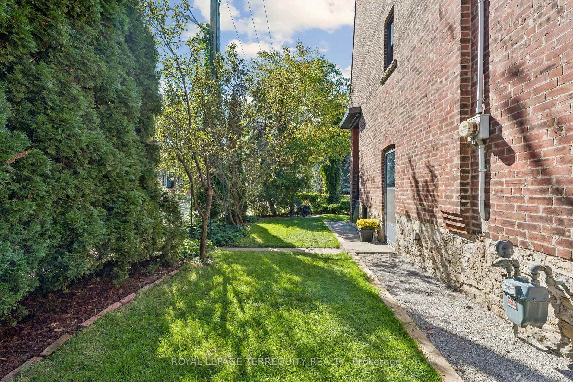 Photo 49 of 2 Wright Avenue, Toronto, Roncesvalles — HOMEH
