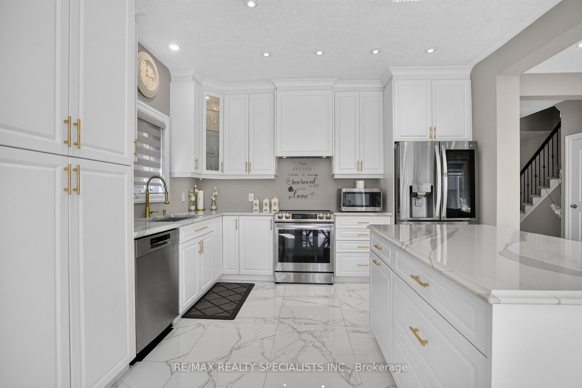 Photo 31 of 284 Chokecherry Crescent, Waterloo, Beechwood/University — HOMEH