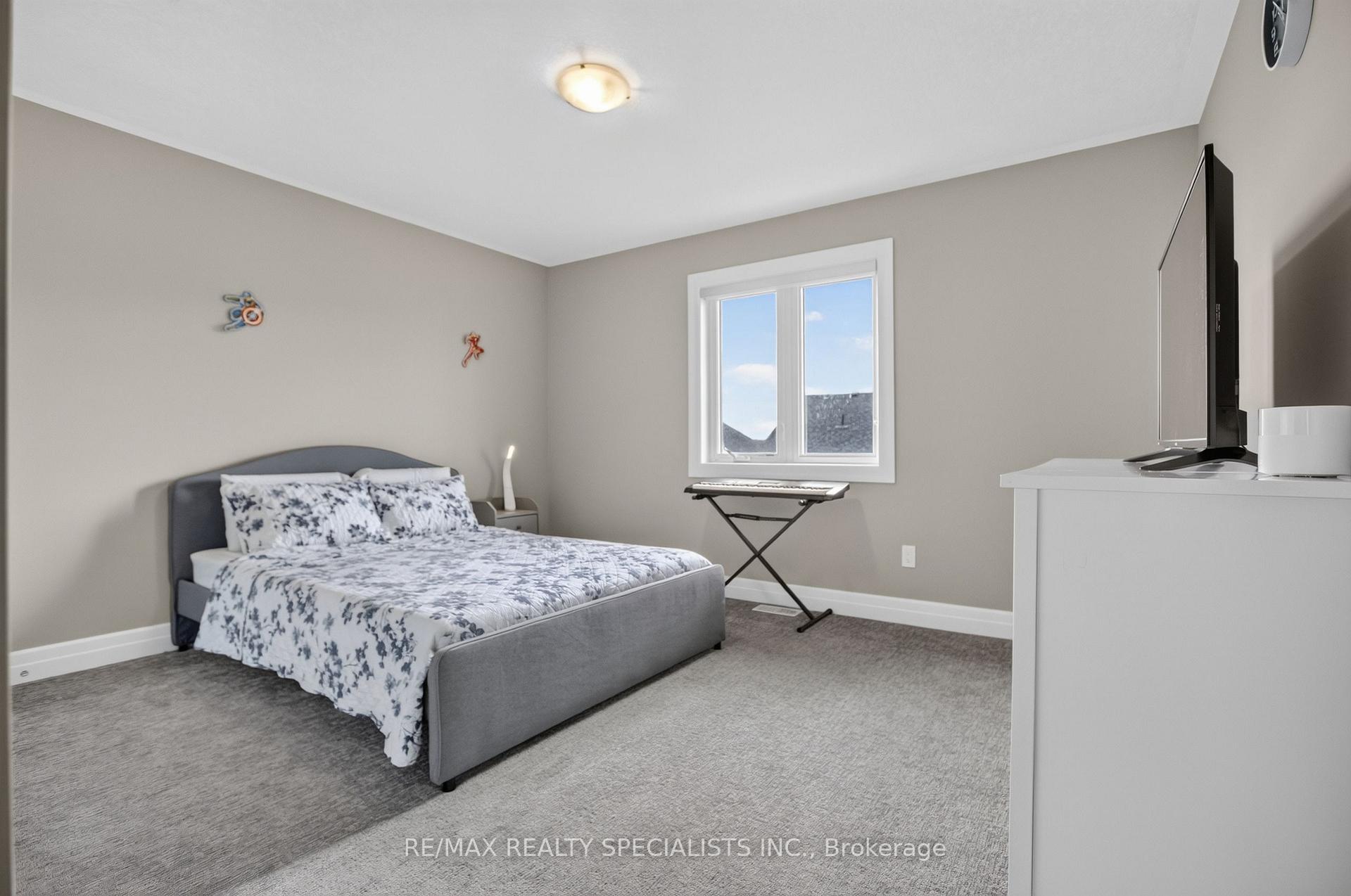 Photo 59 of 284 Chokecherry Crescent, Waterloo, Beechwood/University — HOMEH