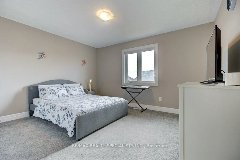 Photo 60 of 284 Chokecherry Crescent, Waterloo, Beechwood/University — HOMEH