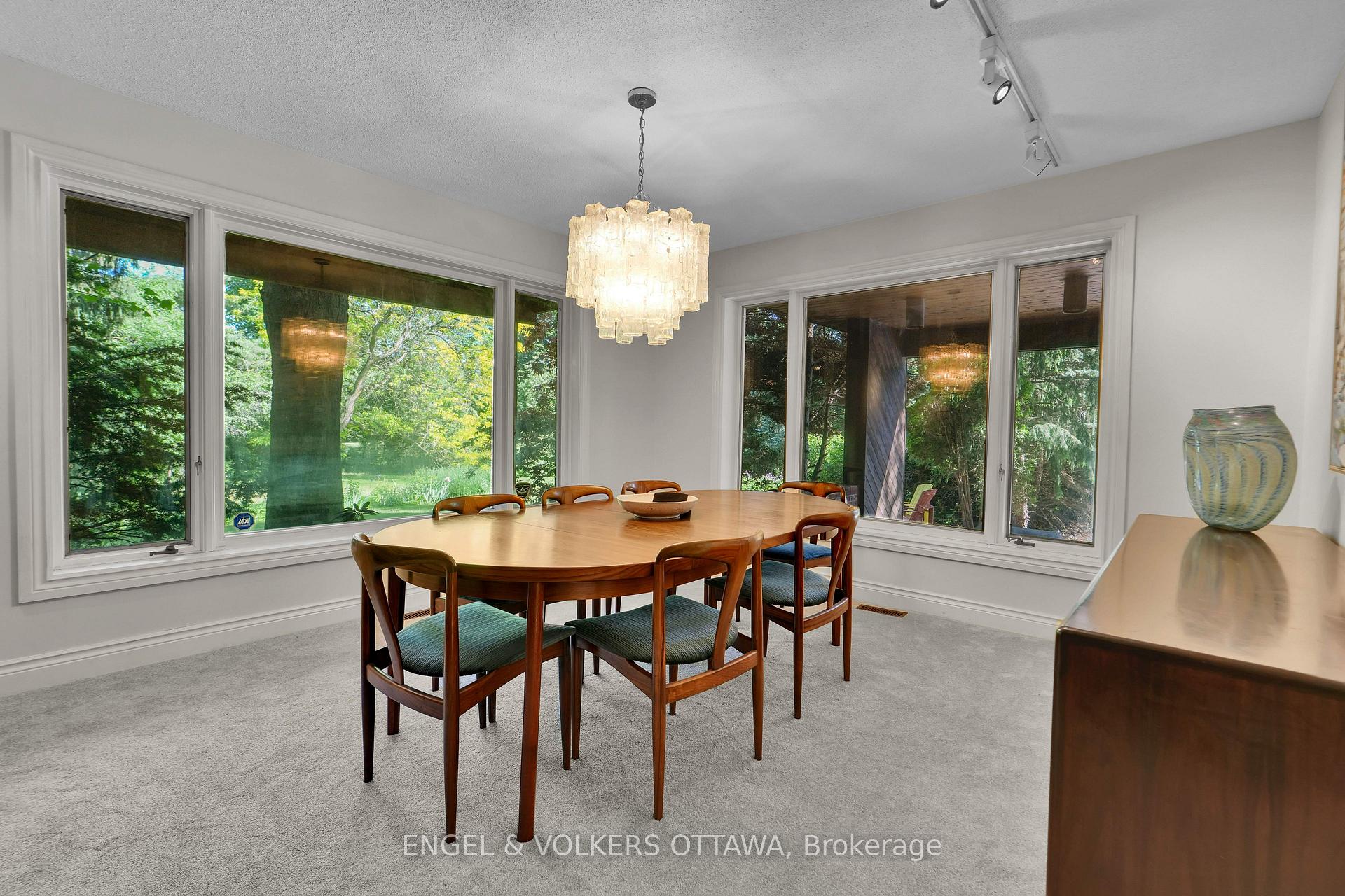 Photo 7 of 7 Mid Pines Grove, Ottawa, Cedar Hill/Orchard Estates — HOMEH