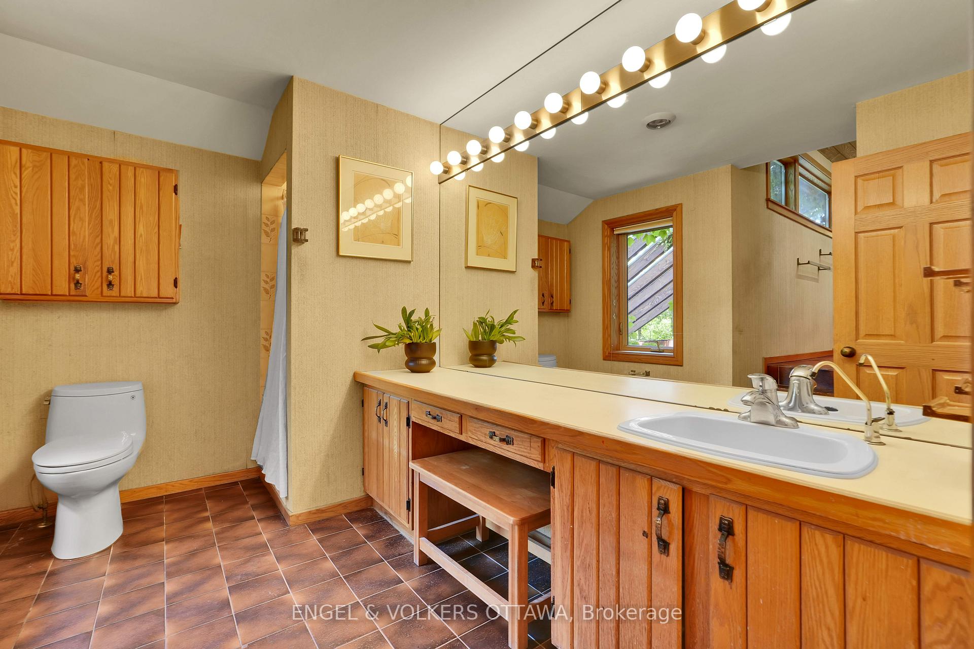 Photo 23 of 7 Mid Pines Grove, Ottawa, Cedar Hill/Orchard Estates — HOMEH