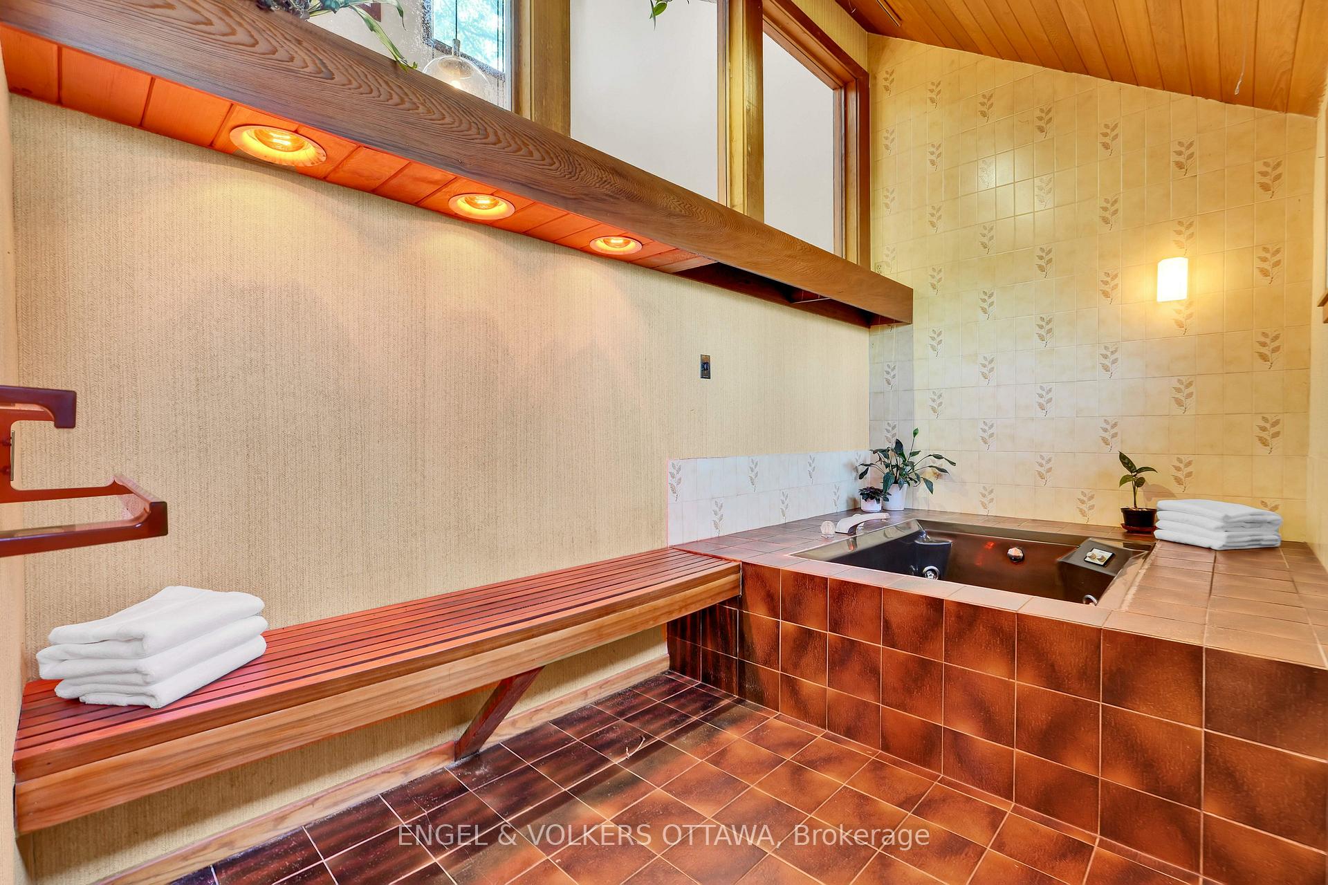 Photo 24 of 7 Mid Pines Grove, Ottawa, Cedar Hill/Orchard Estates — HOMEH