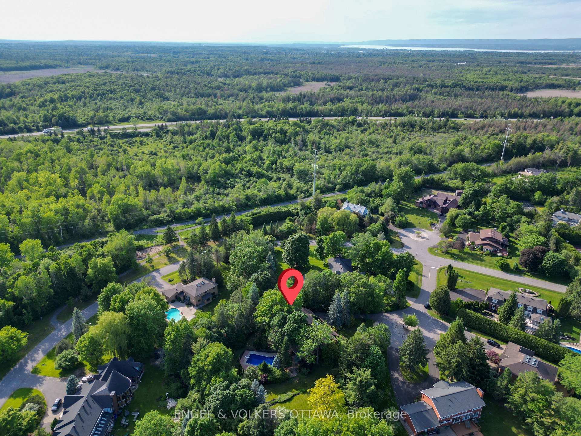 Photo 47 of 7 Mid Pines Grove, Ottawa, Cedar Hill/Orchard Estates — HOMEH