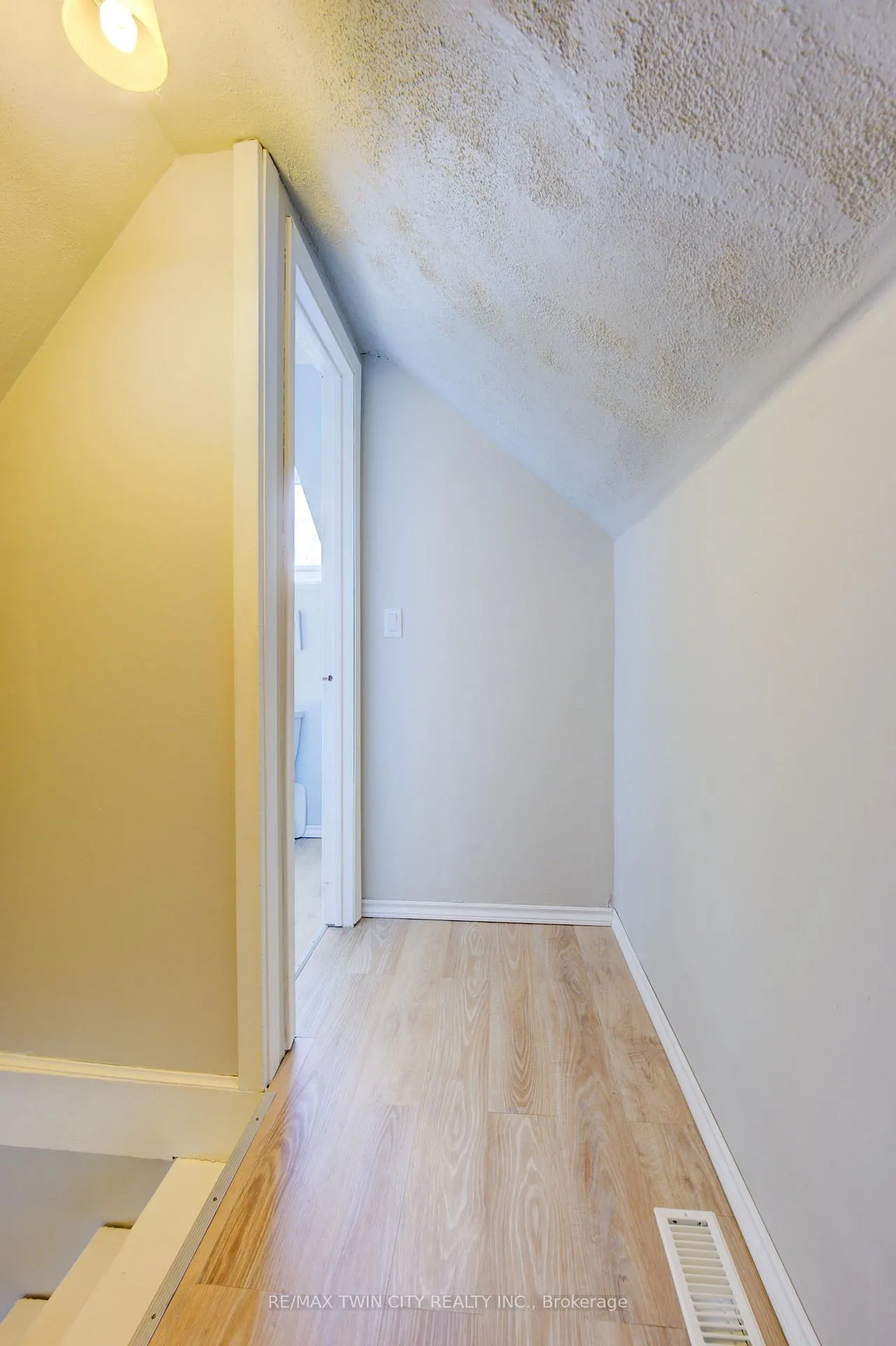 Photo 25 of 47 Gilholm Avenue, Cambridge, Blair Road — HOMEH