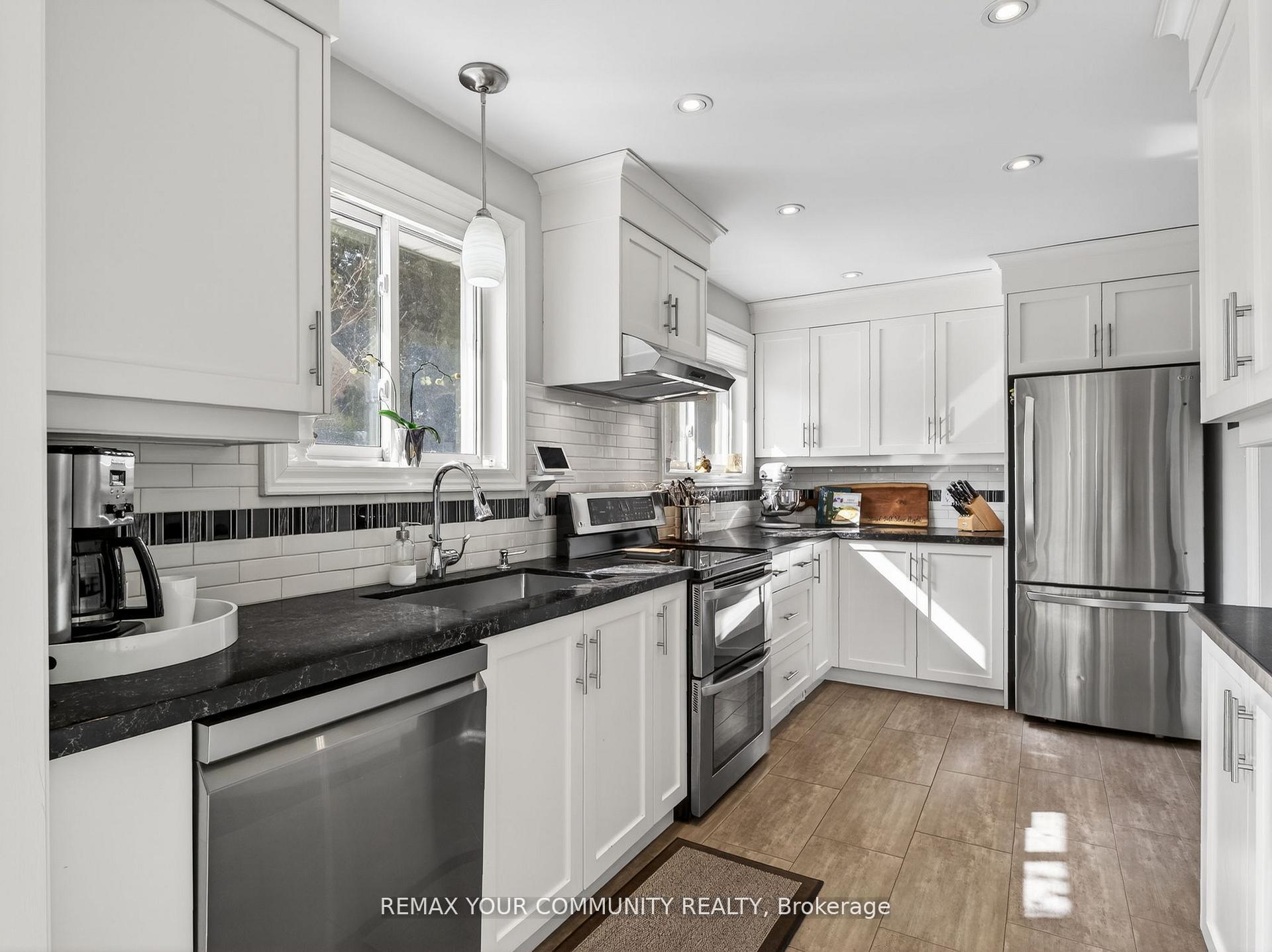 Photo 7 of 107 Orchard Heights, Aurora, Aurora Heights — HOMEH