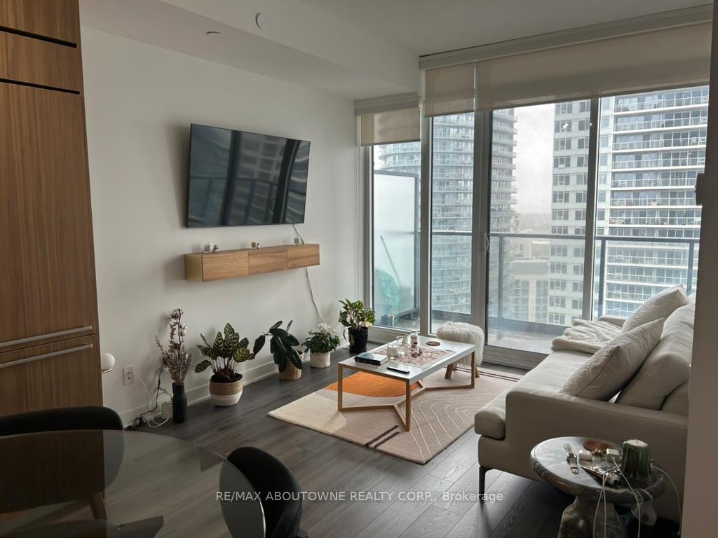 Photo 9 of Unit 2201, 70 Queens Wharf Road, Toronto, Waterfront Communities — HOMEH
