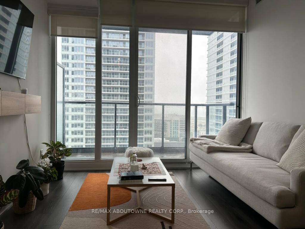 Photo 11 of Unit 2201, 70 Queens Wharf Road, Toronto, Waterfront Communities — HOMEH
