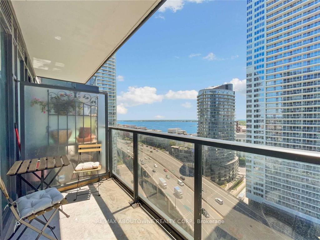 Photo 18 of Unit 2201, 70 Queens Wharf Road, Toronto, Waterfront Communities — HOMEH