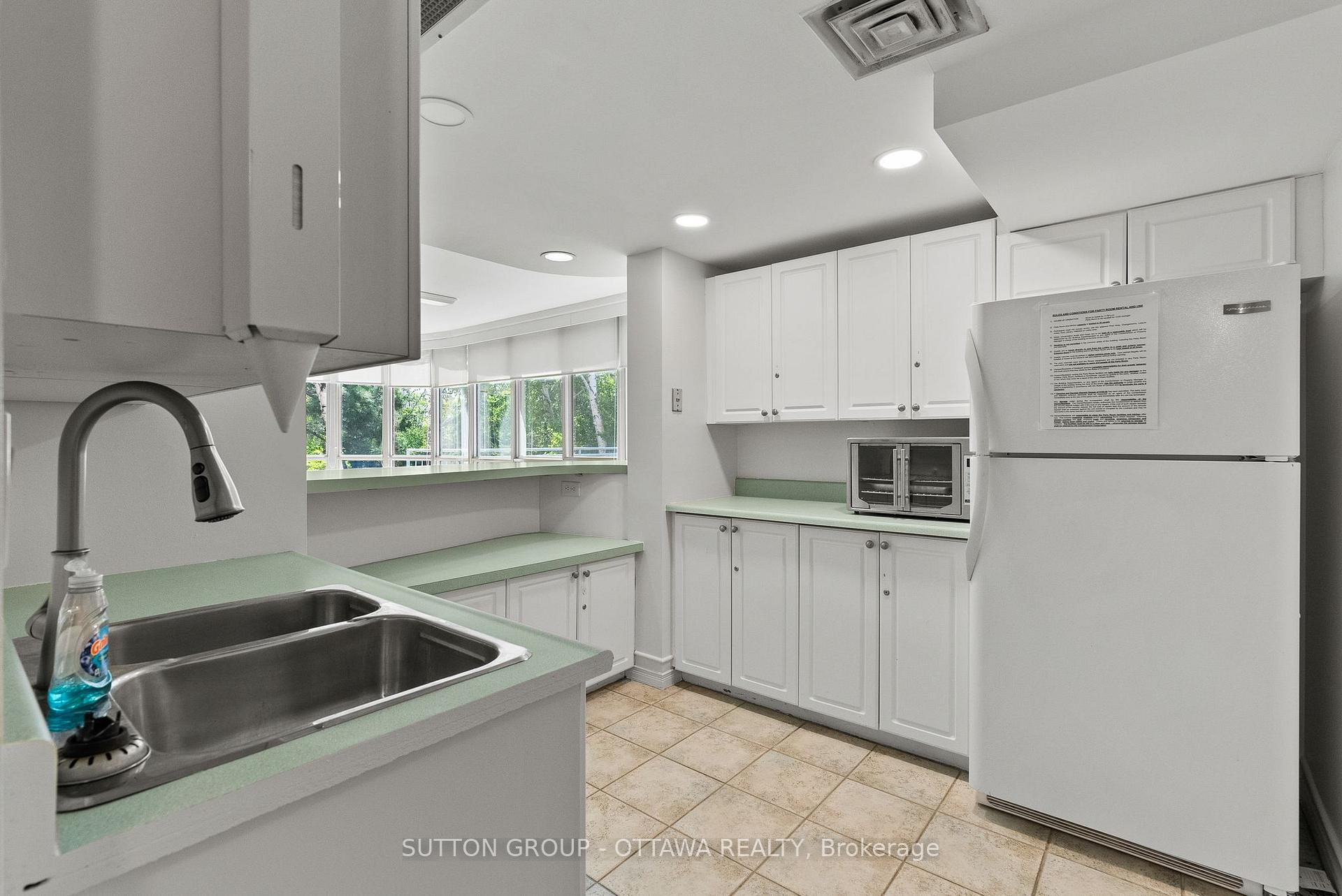 Photo 39 of Unit 917, 100 Grant Carman Drive, Ottawa, Borden Farm/Stewart Farm/Carleton Heights/Parkwood Hills — HOMEH