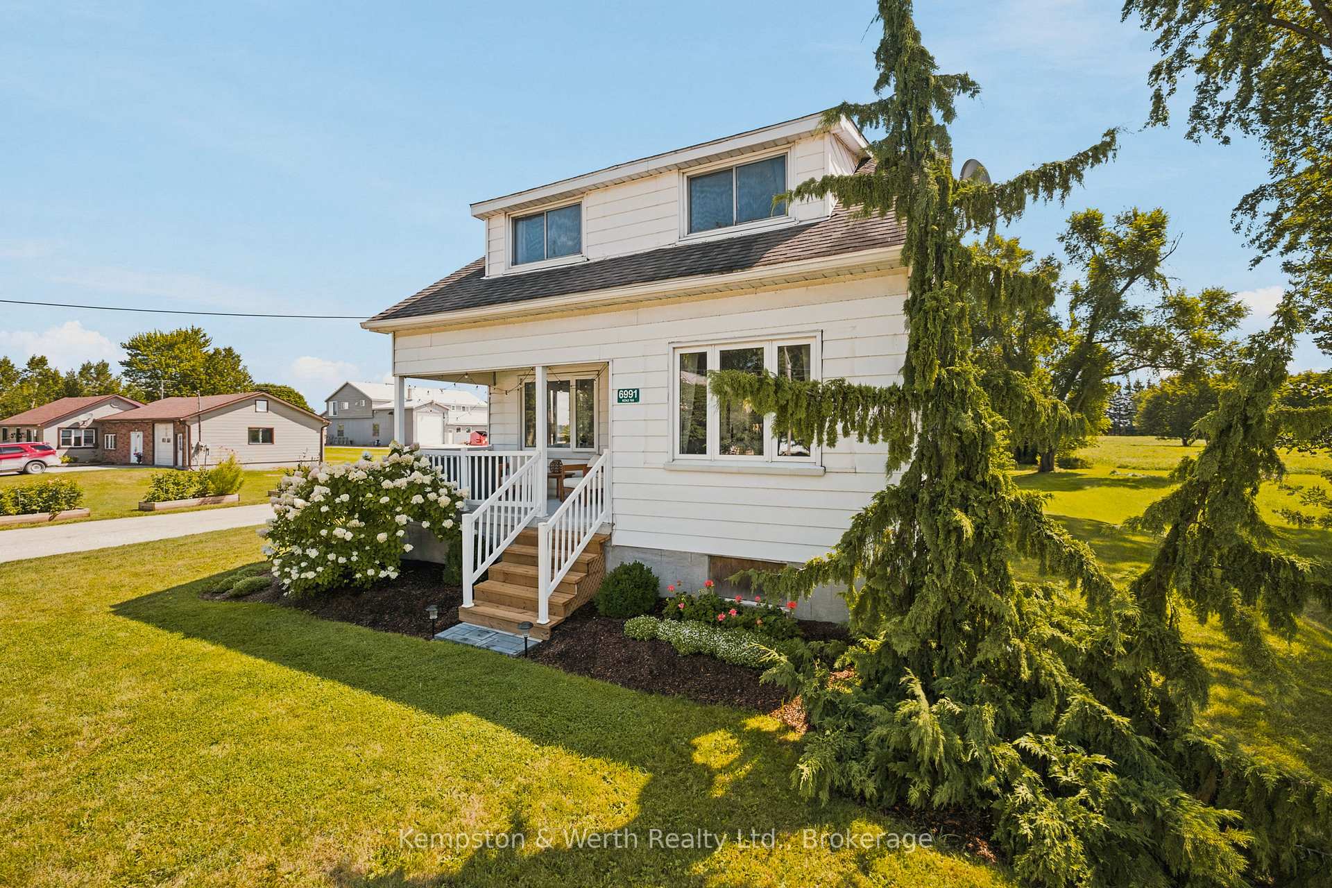Photo 3 of 6991 Road 164, R.R. # 2, North Perth, Elma — HOMEH