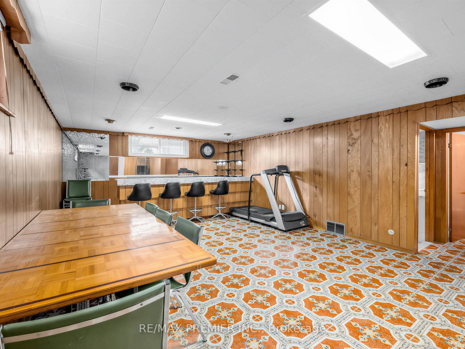 Photo 16 of 12 Goldcrest Boulevard, North York, Rustic — HOMEH