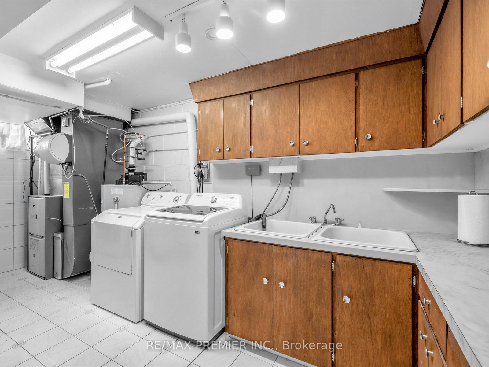 Photo 20 of 12 Goldcrest Boulevard, North York, Rustic — HOMEH