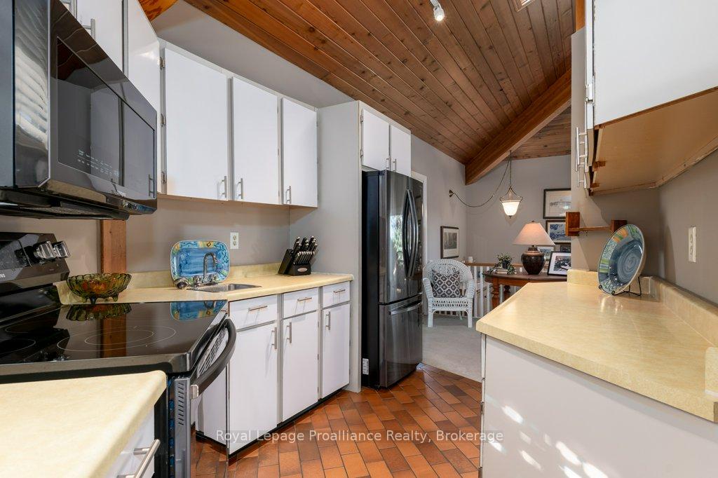 Photo 22 of 2355 County Rd 3, Prince Edward County, Ameliasburg Ward — HOMEH
