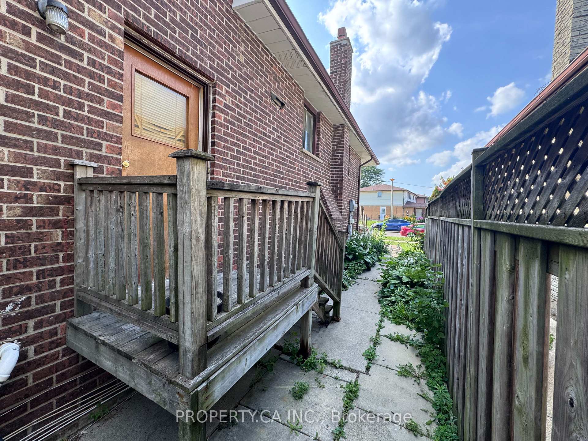 Photo 13 of 11 Nancy McCredie Drive, Brampton, Brampton West — HOMEH