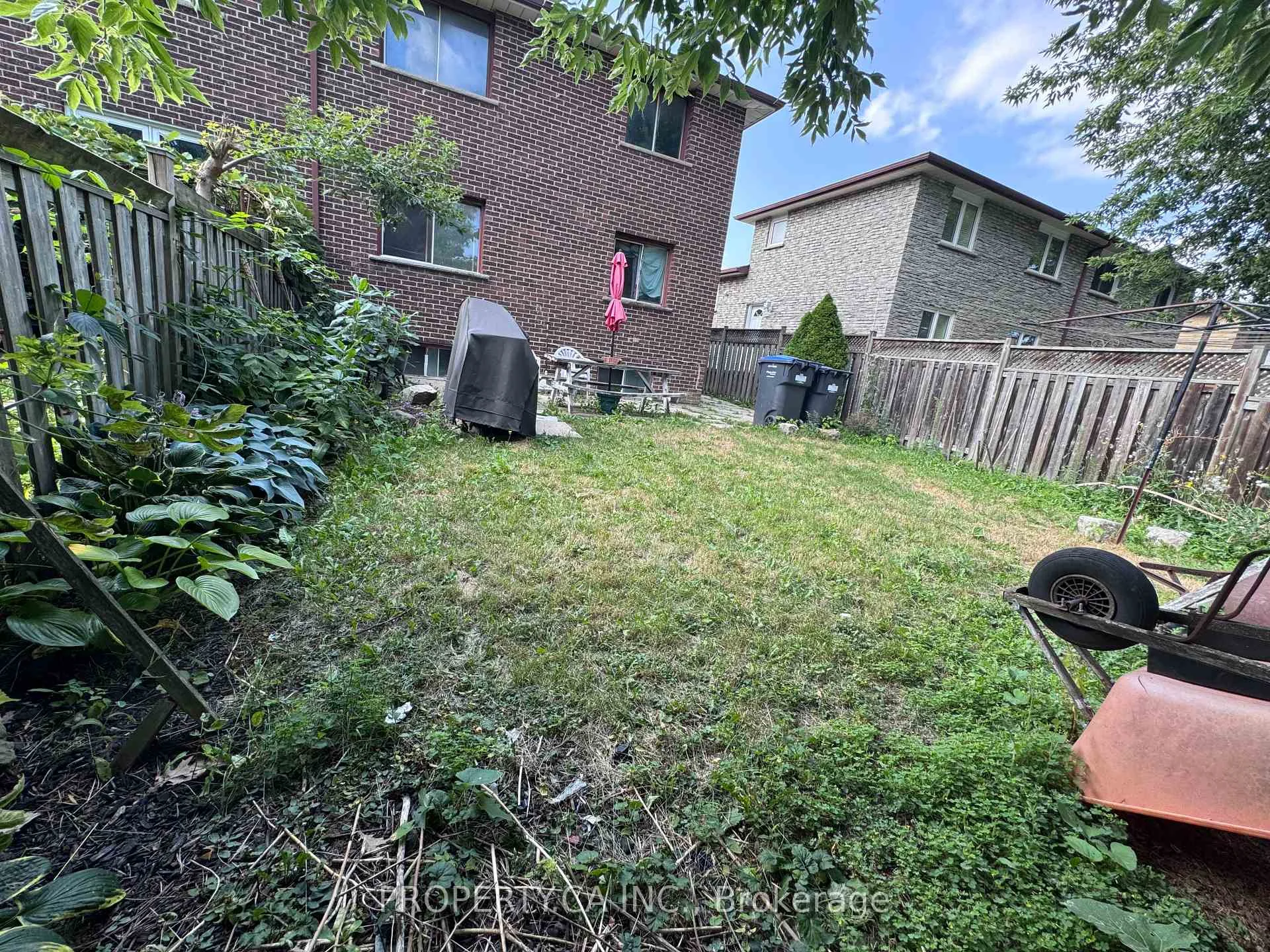 Photo 12 of 11 Nancy McCredie Drive, Brampton, Brampton West — HOMEH