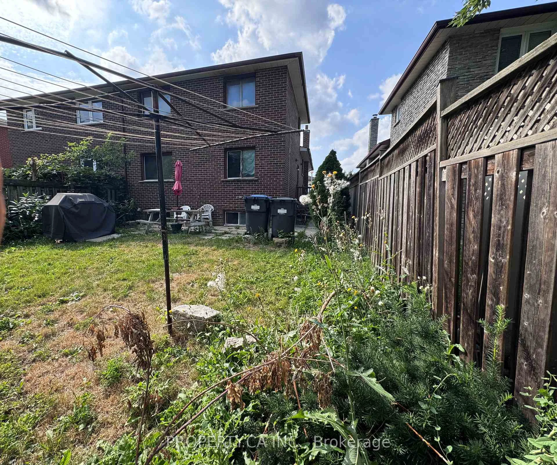 Photo 14 of 11 Nancy McCredie Drive, Brampton, Brampton West — HOMEH