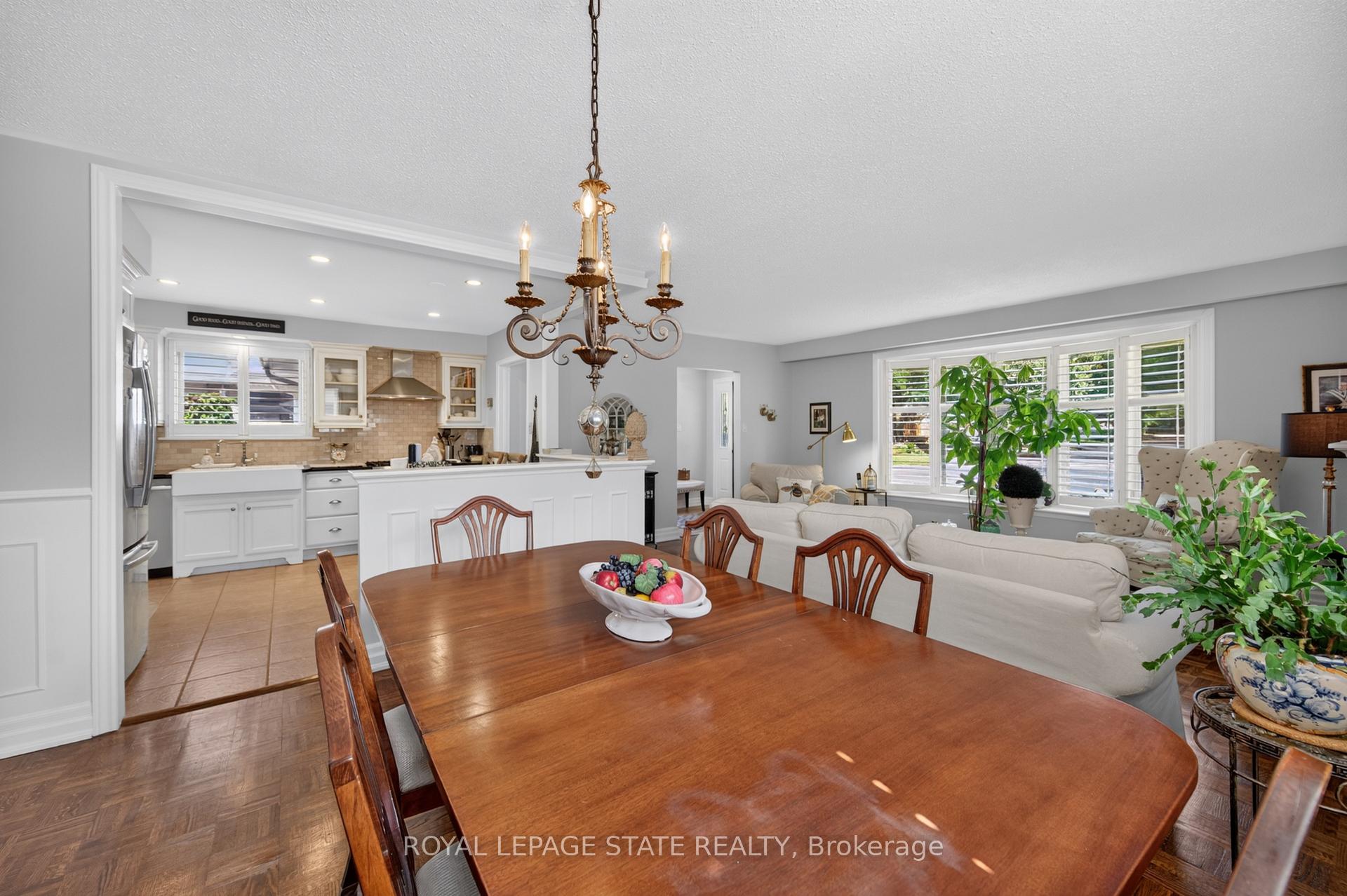 Photo 14 of 1434 Dewbourne Crescent, Burlington, Palmer — HOMEH