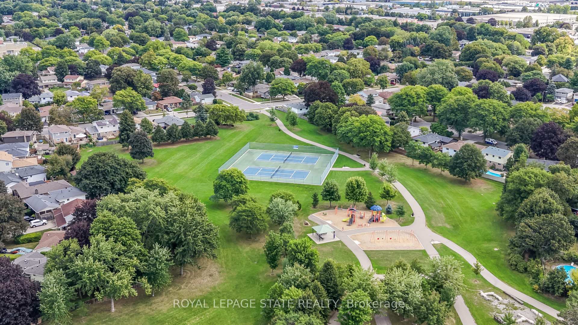 Photo 46 of 1434 Dewbourne Crescent, Burlington, Palmer — HOMEH