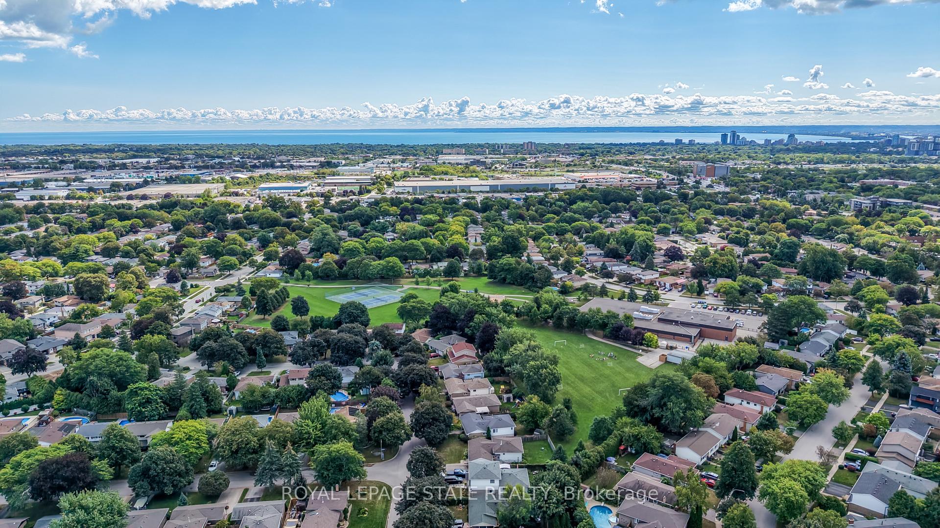 Photo 47 of 1434 Dewbourne Crescent, Burlington, Palmer — HOMEH