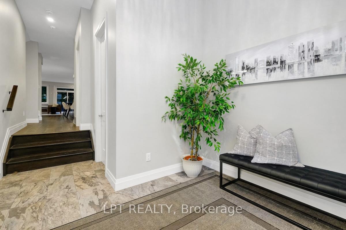 Photo 3 of 319 Glynn Avenue, Ottawa, Overbrook/Castle Heights — HOMEH